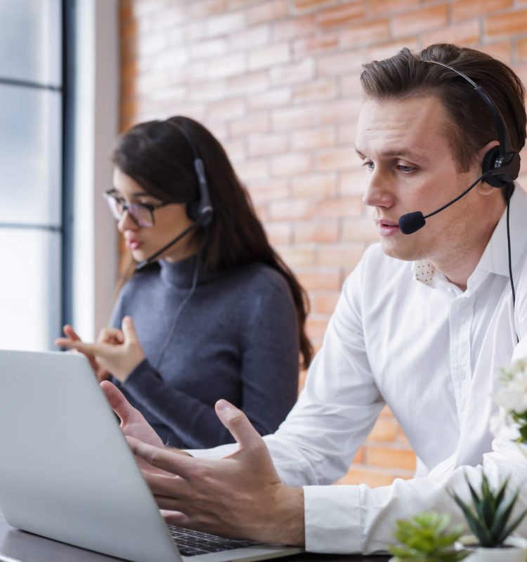 consultants-with-online-problems-support-operator-service-business-representative-concept-.jpg consultants-with-online-problems-support-operator-service-business-representative-concept-.jpg